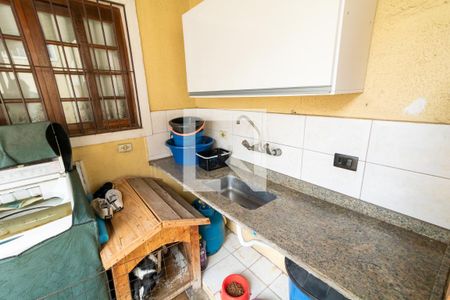 Casa à venda com 180m², 4 quartos e 2 vagas Casa à venda com 180m², 4 quartos e 2 vagasÁrea de Serviço