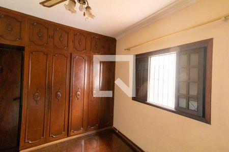 Casa à venda com 180m², 4 quartos e 2 vagas Casa à venda com 180m², 4 quartos e 2 vagasQuarto 3