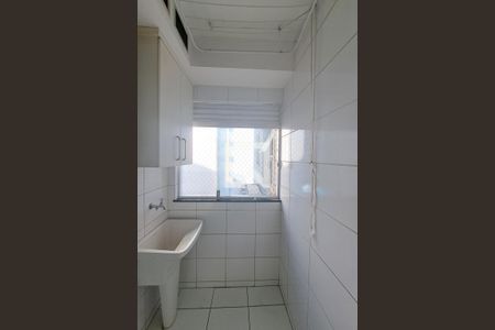 Apartamento para alugar com 70m², 3 quartos e 1 vagaÁrea de Serviço