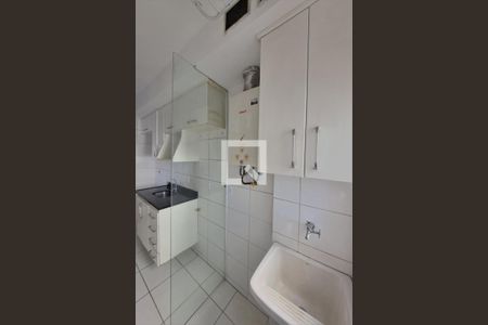 Apartamento para alugar com 70m², 3 quartos e 1 vagaÁrea de Serviço