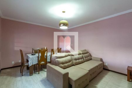 Casa à venda com 144m², 3 quartos e 2 vagas Casa à venda com 144m², 3 quartos e 2 vagasSala