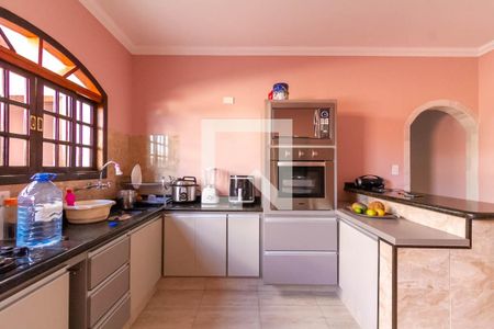 Casa à venda com 144m², 3 quartos e 2 vagas Casa à venda com 144m², 3 quartos e 2 vagasCozinha