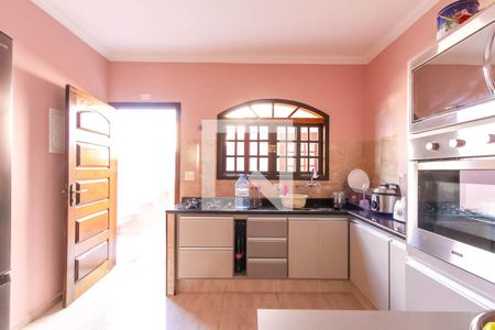 Casa à venda com 144m², 3 quartos e 2 vagas Casa à venda com 144m², 3 quartos e 2 vagasCozinha