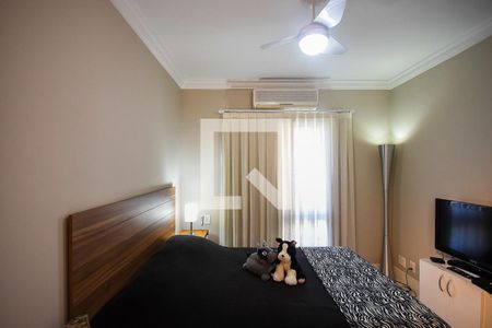 Apartamento à venda com 230m², 3 quartos e 3 vagas Apartamento à venda com 230m², 3 quartos e 3 vagasSuíte 2