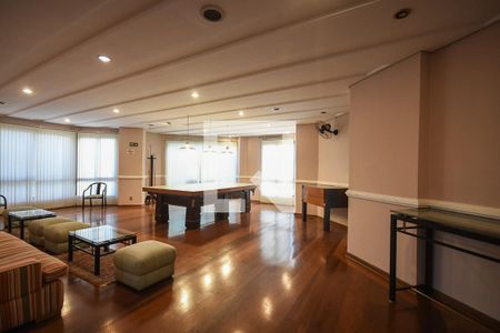 Apartamento à venda com 230m², 3 quartos e 3 vagas Apartamento à venda com 230m², 3 quartos e 3 vagasSalão de jogos