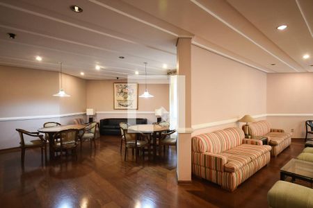 Apartamento à venda com 230m², 3 quartos e 3 vagas Apartamento à venda com 230m², 3 quartos e 3 vagasSalão de festa