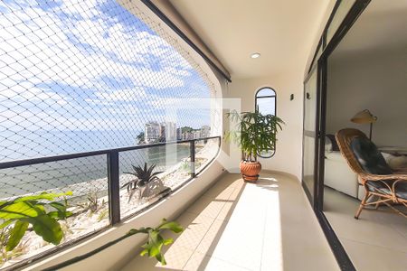 Varanda gourmet de apartamento para alugar com 4 quartos, 190m² em Vila Luis Antonio, Guarujá