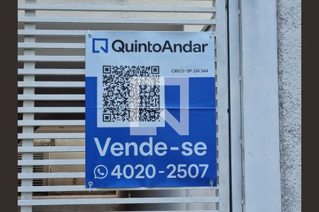 Apartamento à venda com 39m², 2 quartos e 1 vagaPlaquinha instalada no portão do imóvel