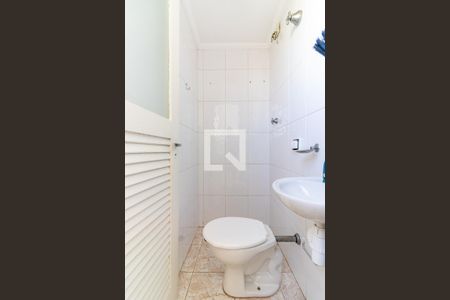 Apartamento para alugar com 75m², 3 quartos e 2 vagasBanheiro de Serviço