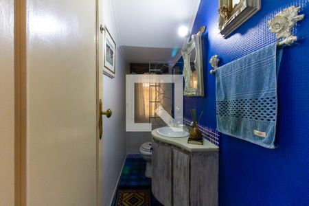 Casa à venda com 220m², 4 quartos e 3 vagasLavabo