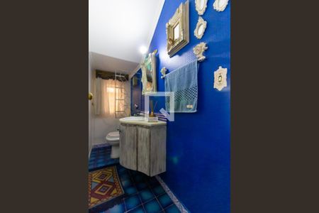 Casa à venda com 220m², 4 quartos e 3 vagasLavabo