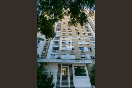 Apartamento à venda com 65m², 2 quartos e 1 vaga Apartamento à venda com 65m², 2 quartos e 1 vagaFachada