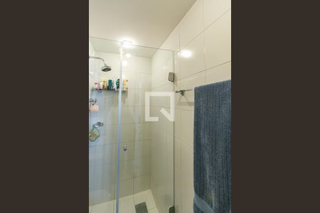 Apartamento à venda com 65m², 2 quartos e 1 vaga Apartamento à venda com 65m², 2 quartos e 1 vagaBanheiro