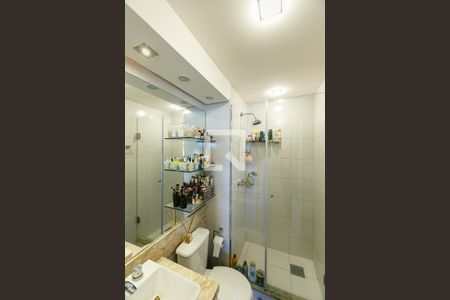 Apartamento à venda com 65m², 2 quartos e 1 vaga Apartamento à venda com 65m², 2 quartos e 1 vagaBanheiro