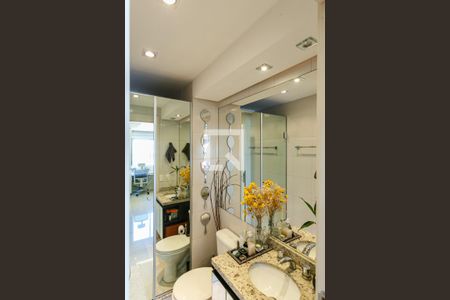 Apartamento à venda com 65m², 2 quartos e 1 vaga Apartamento à venda com 65m², 2 quartos e 1 vagaBanheiro