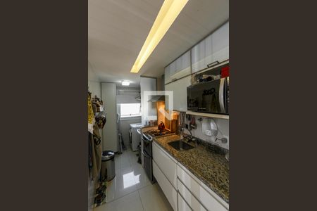 Apartamento à venda com 65m², 2 quartos e 1 vaga Apartamento à venda com 65m², 2 quartos e 1 vagaCozinha e Área de Serviço