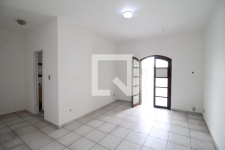 Quarto Suíte de casa para alugar com 4 quartos, 250m² em Jardim Cotinha, São Paulo