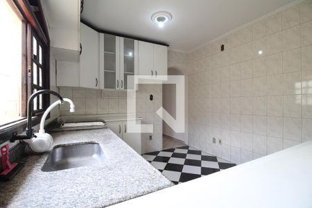 Casa para alugar com 250m², 4 quartos e 2 vagasCozinha