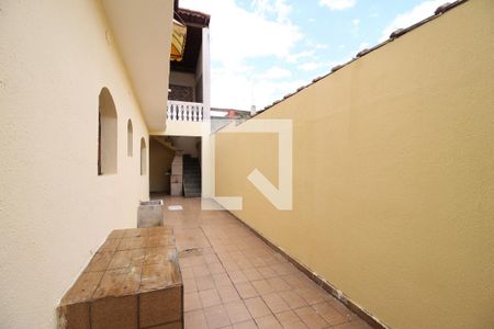 Casa para alugar com 250m², 4 quartos e 2 vagasQuintal