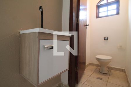 Casa para alugar com 250m², 4 quartos e 2 vagasLavabo