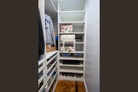 Apartamento à venda com 240m², 3 quartos e 1 vagaCloset do quarto 1