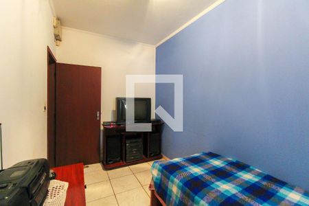 Casa à venda com 154m², 3 quartos e 4 vagas Casa à venda com 154m², 3 quartos e 4 vagasQuarto 2