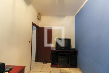 Casa à venda com 154m², 3 quartos e 4 vagas Casa à venda com 154m², 3 quartos e 4 vagasQuarto 2