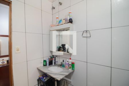 Casa para alugar com 336m², 2 quartos e 8 vagasBanheiro 2