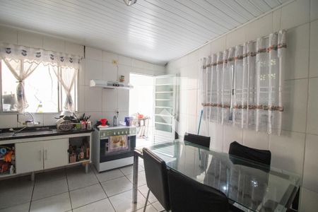 Casa para alugar com 336m², 2 quartos e 8 vagasCozinha