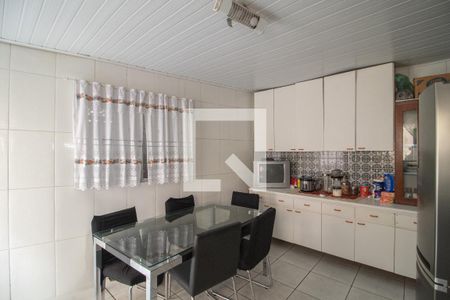 Casa para alugar com 336m², 2 quartos e 8 vagasCozinha