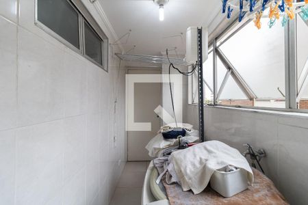 Apartamento à venda com 119m², 3 quartos e 3 vagasLavanderia