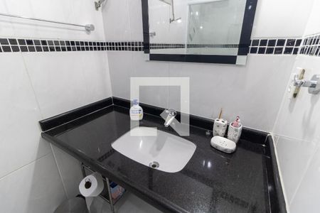 Apartamento à venda com 119m², 3 quartos e 3 vagasBanheiro Social