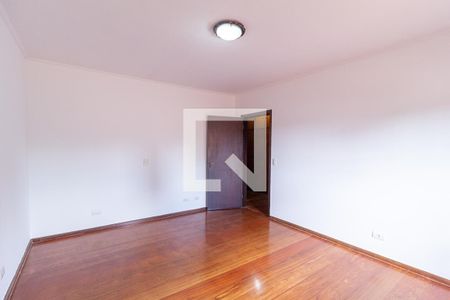 Casa à venda com 247m², 4 quartos e 3 vagasSuíte