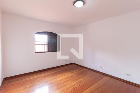 Casa à venda com 247m², 4 quartos e 3 vagasSuíte