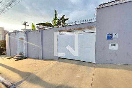 Casa para alugar com 295m², 4 quartos e 3 vagas Casa para alugar com 295m², 4 quartos e 3 vagasFachada