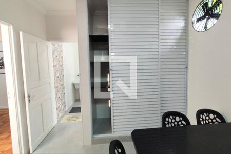 Casa para alugar com 295m², 4 quartos e 3 vagas Casa para alugar com 295m², 4 quartos e 3 vagasCozinha