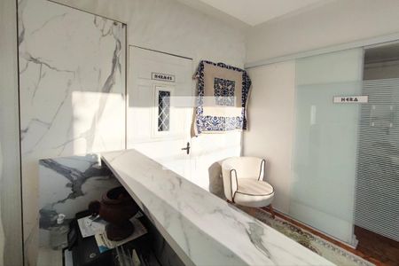 Casa para alugar com 295m², 4 quartos e 3 vagas Casa para alugar com 295m², 4 quartos e 3 vagasSala de Estar