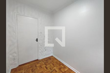 Casa para alugar com 295m², 4 quartos e 3 vagas Casa para alugar com 295m², 4 quartos e 3 vagasQuarto 4