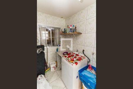 Casa à venda com 72m², 3 quartos e 1 vagaÁrea de Serviço