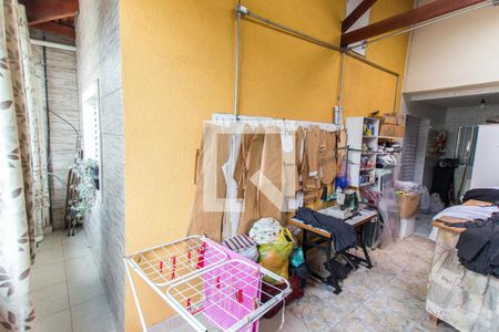 Casa à venda com 72m², 3 quartos e 1 vagaÁrea de Serviço