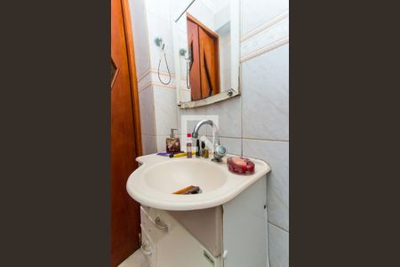 Casa à venda com 72m², 3 quartos e 1 vagaBanheiro 2