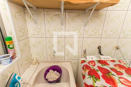 Casa à venda com 72m², 3 quartos e 1 vagaÁrea de Serviço