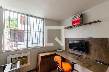 Quarto 2 de apartamento para alugar com 2 quartos, 50m² em Santa Rosa, Niterói