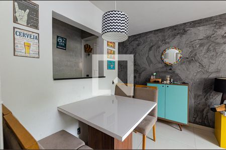 Sala de apartamento para alugar com 2 quartos, 50m² em Santa Rosa, Niterói