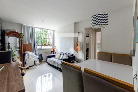 Sala de apartamento para alugar com 2 quartos, 50m² em Santa Rosa, Niterói