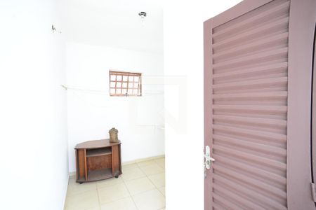 Quarto de Serviço 2 de casa para alugar com 4 quartos, 250m² em Vila Monumento, São Paulo