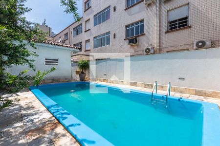 Casa para alugar com 320m², 3 quartos e 6 vagasPiscina