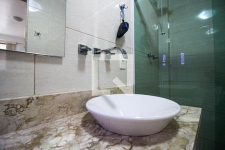 Apartamento à venda com 228m², 3 quartos e 2 vagasBanheiro da Suíte