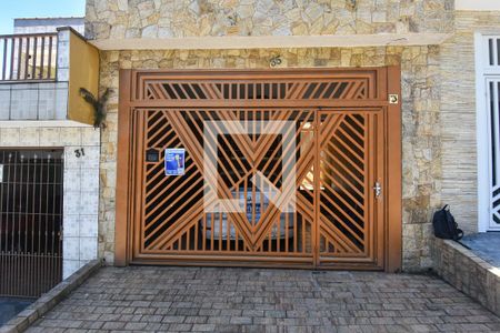 Casa à venda com 170m², 4 quartos e 2 vagasFachada