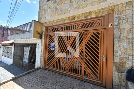 Casa à venda com 170m², 4 quartos e 2 vagasFachada